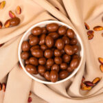 sütlü parlak fıstık